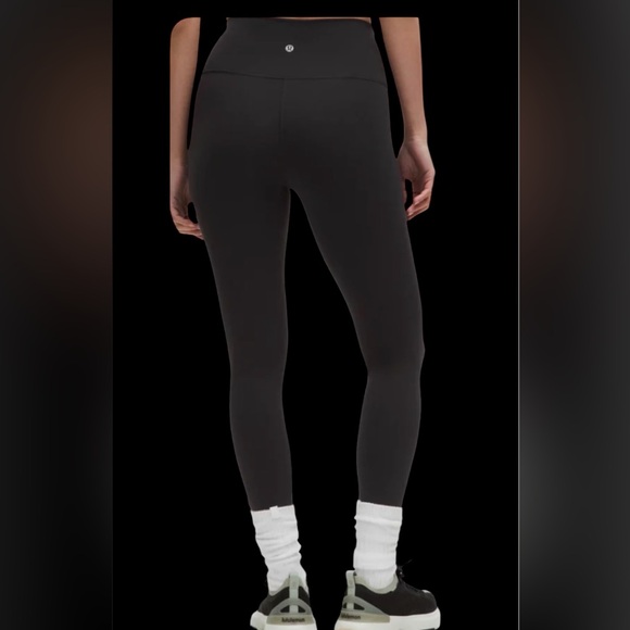 lululemon athletica Pants - Lululemon wunder under hirise Leggings Sz 8